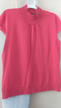 Orange short sleeved top