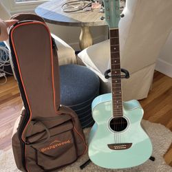 Orangewood Guitar with stand and carry bag