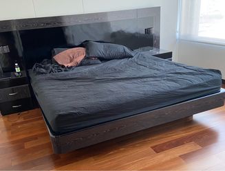 King size bed with mattress