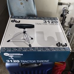 Dw Tractor Throne 