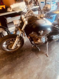 2002 Yamaha V-Star 1100 Classic — Project Bike — $1,500 OBO