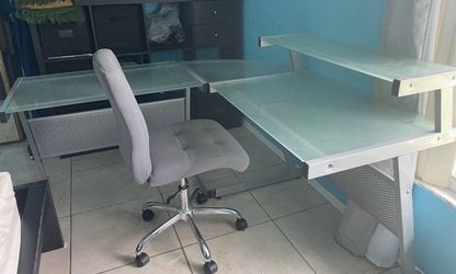 Office Desk (L shaped)