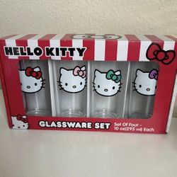 Hello Kitty Glassware Set