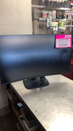 1003 Alienware AW3225DM 32” curved computer monitor 576166