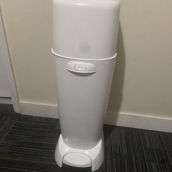 Diaper Genie 