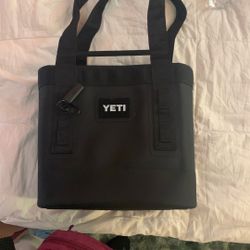 New Yeti Camino 20 Black Tote 