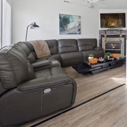 Sectional couch