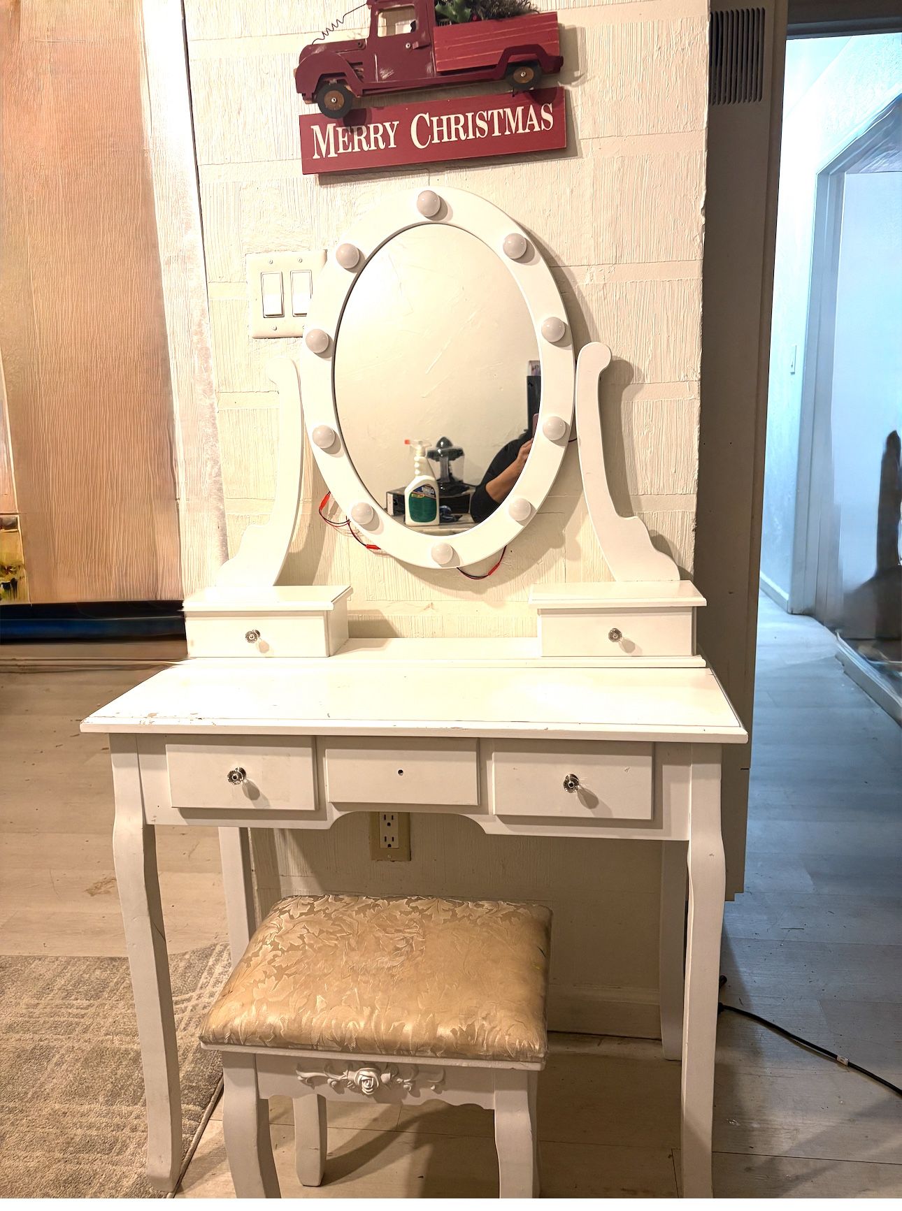 White Vanity Desk