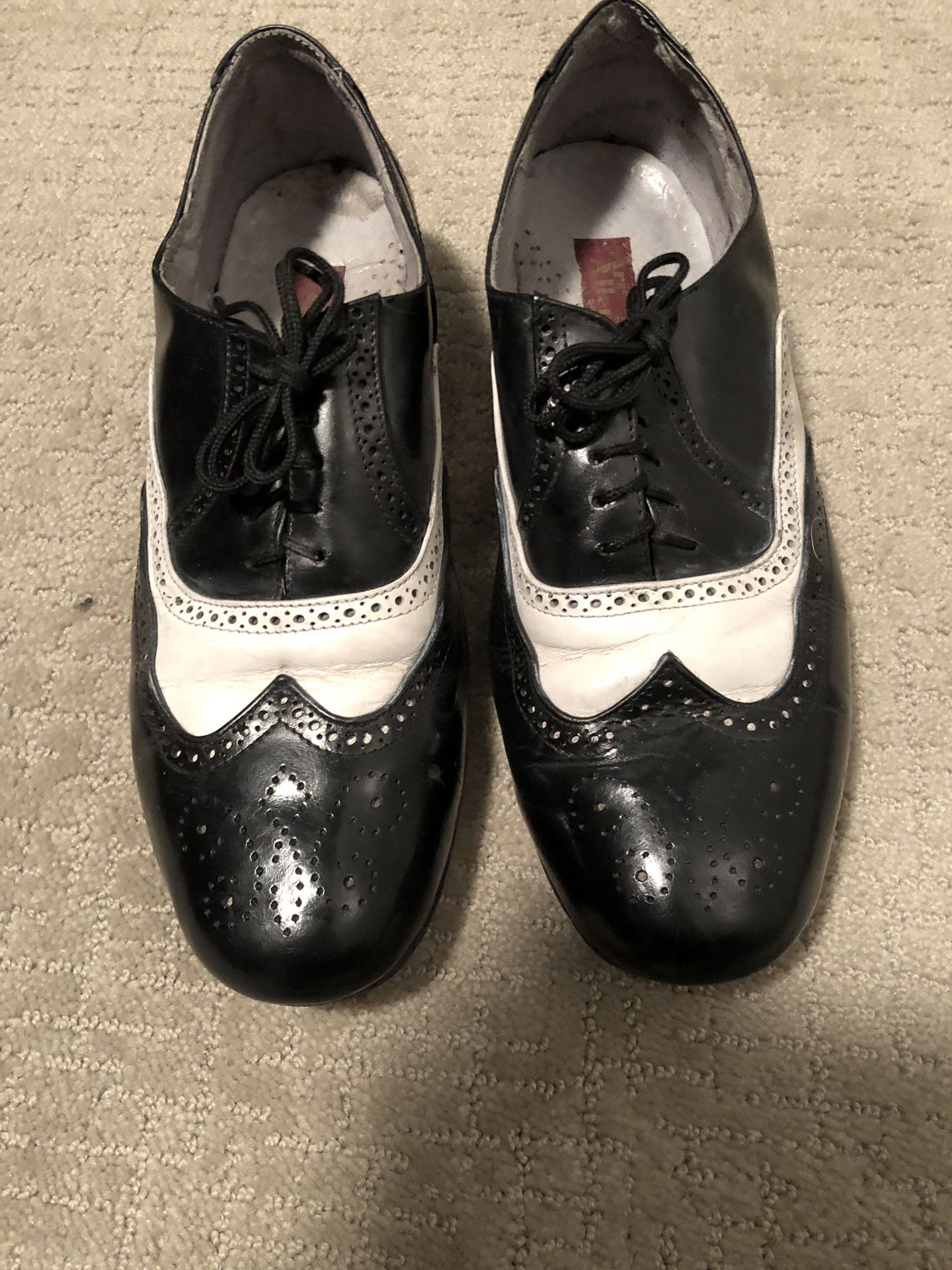 Men’s brogue/wing tips size 7