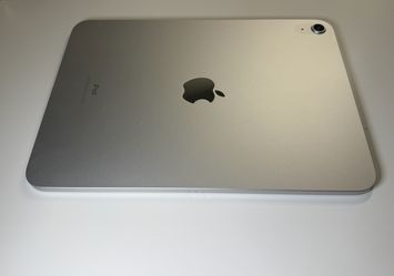 iPad 10th generation + Apple pen