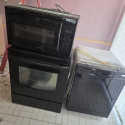 Refrigerator Glass Top Stove Range Microwave And Dishwasher 