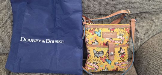Dooney & bourke disney