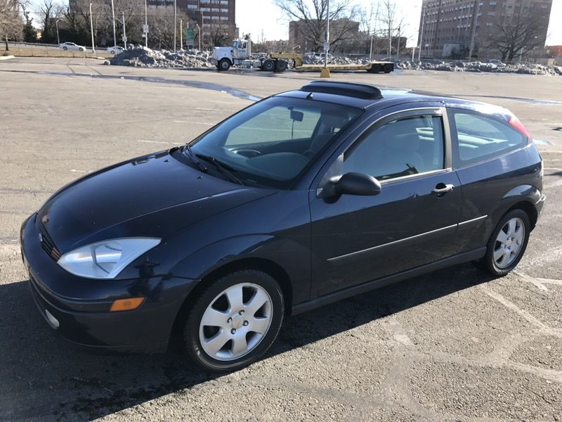 02 Ford Focus ZX3 stick shift manual transmission
