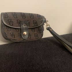Dooney & Bourke Wristlet