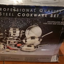 17 Piece Stainless Steel Cookware Set