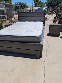 Bedroom set Used