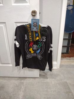 Harry Potter Small Long Sleeve New Black  Jersey T Shirt With Beanie  Hat