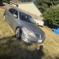 2010 Hyundai Genesis Sedan