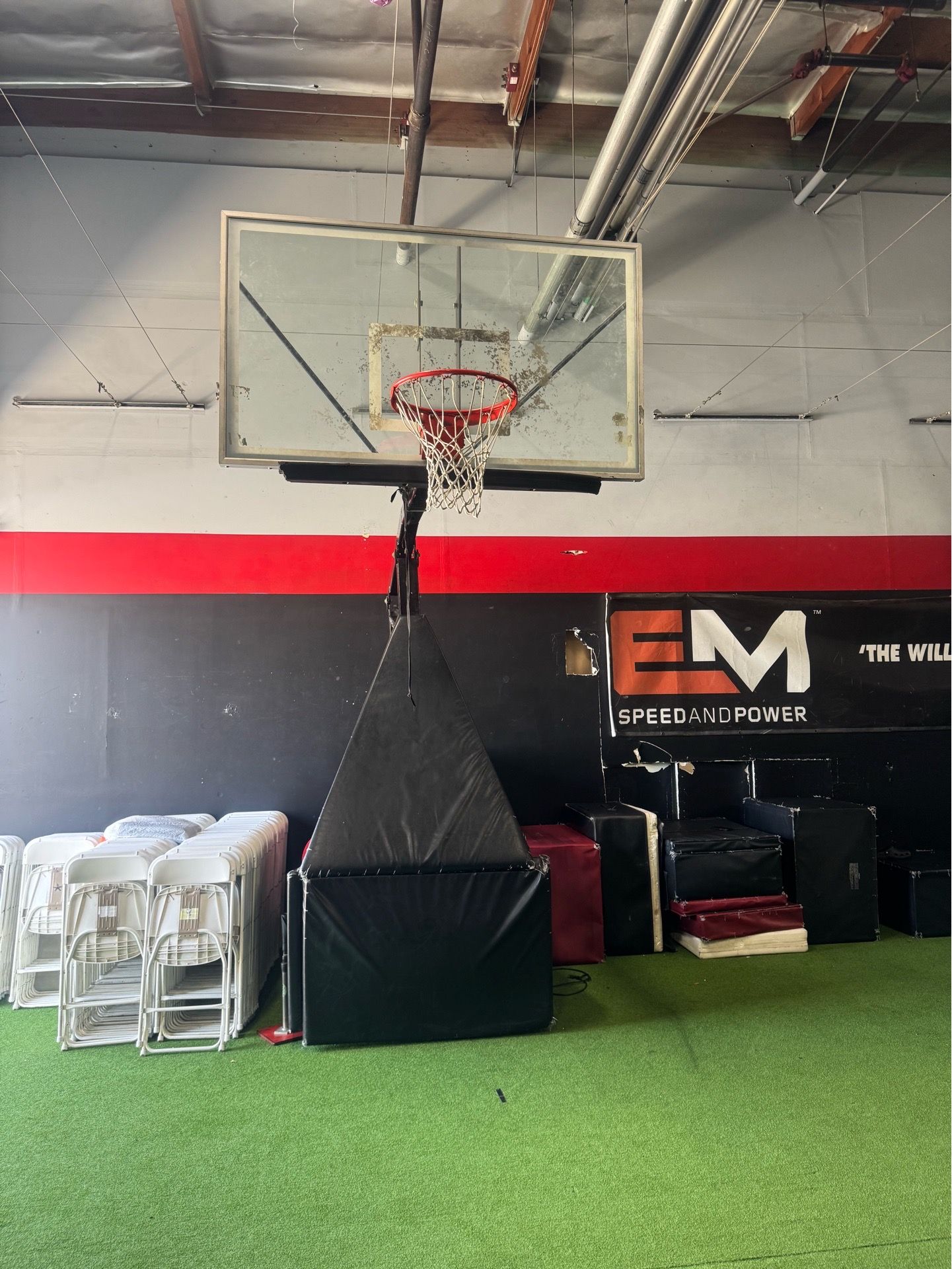 Commercial indoor basketball hoop