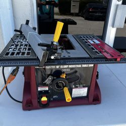 Chicago Electric 10 in. 15 Amp Benchtop Table Saw! Works great! Retails $154.99