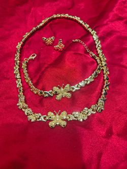 New set Oro laminado $35 Brownsville