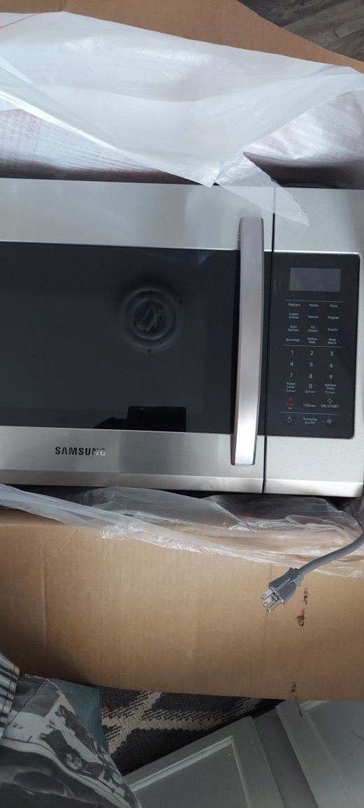 Microwave oven