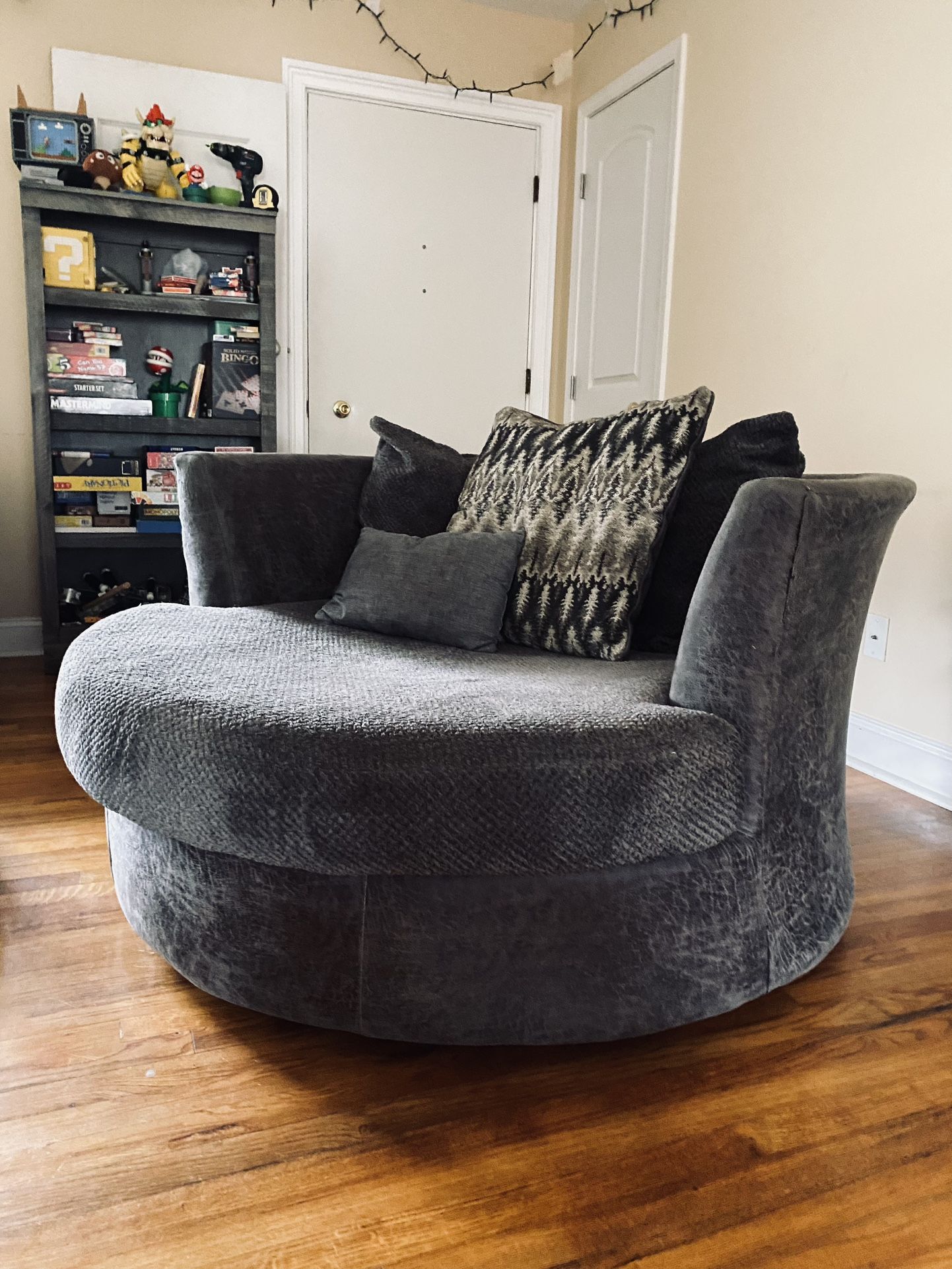 Large Swivel Circle Sofa 