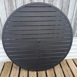 outdoor table 