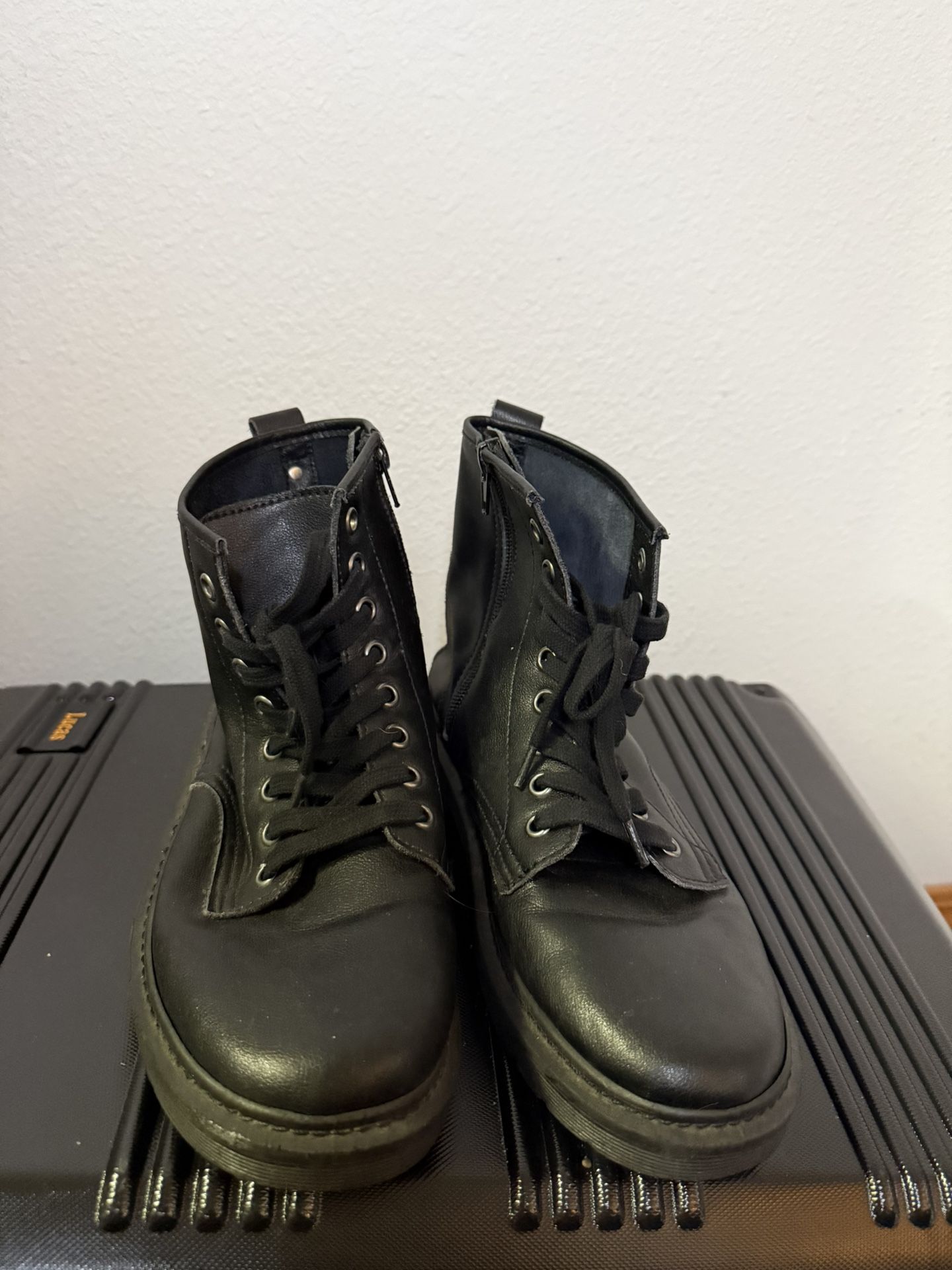 Closet Sale/ Combat boots 