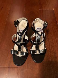 Blay heels