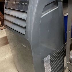 LG Window Air Conditioner Unit (model LP1215GXR)