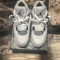 Air Jordan 4 Retro White/black Size 8 M