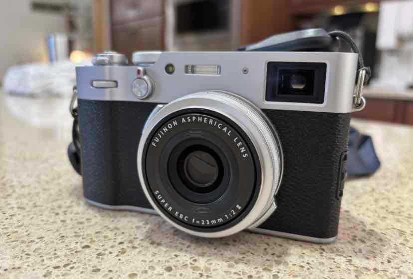 Fujifilm X100V