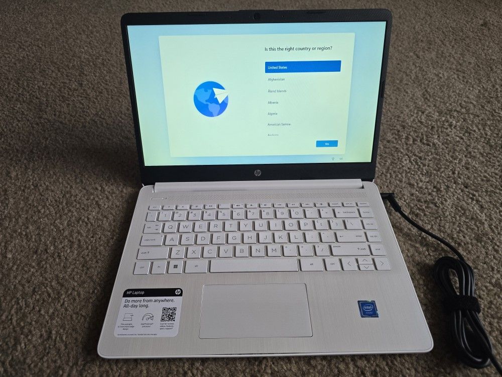 HP Laptop 14 in 16GB DDR4 64GB eMMC Intel N4120 Office 365 Win 11