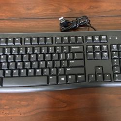 Keyboard Logitech keyboard, performs perfect  Super clean