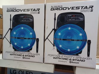 15" woofer loud Kareoke Bluetooth Party Speaker With stand and 🎤.  Brand New