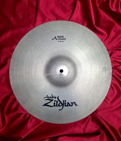 Zildjian Avedis 16 Rock Crash  !! Like New !! $150 Or Best Offer !!