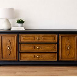 Dresser Credenza (Bassett)