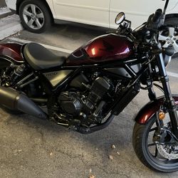 Motorcycle 2021 Honda Rebel 1100