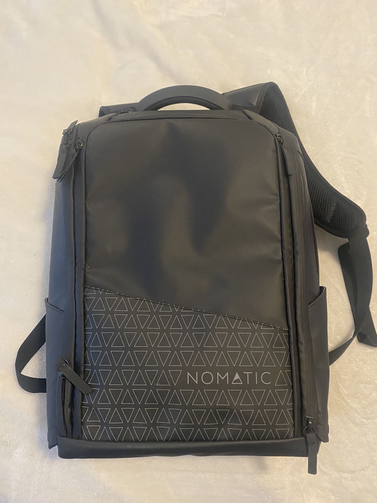 Nomatic Backpack