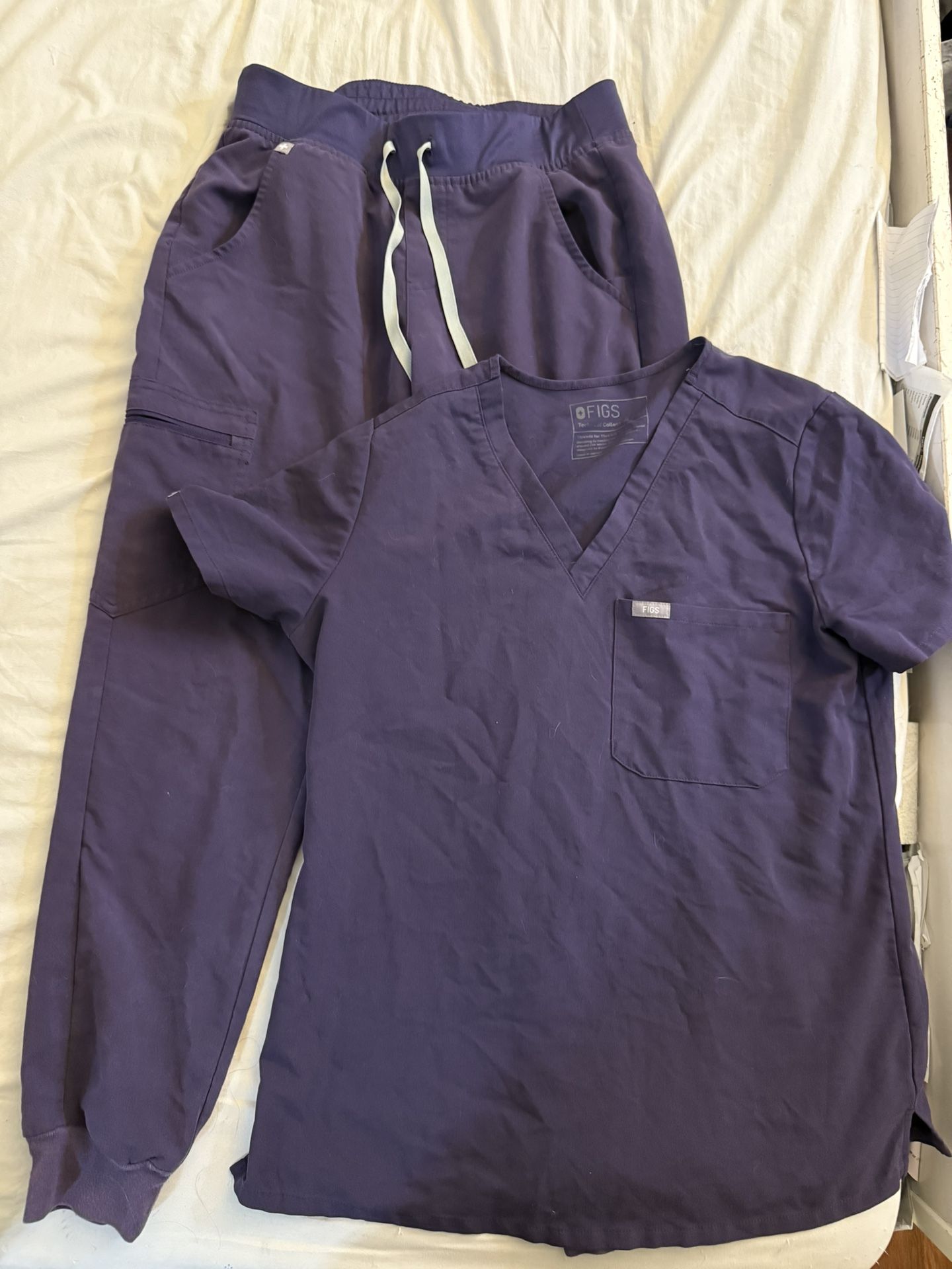 figs scrubs set