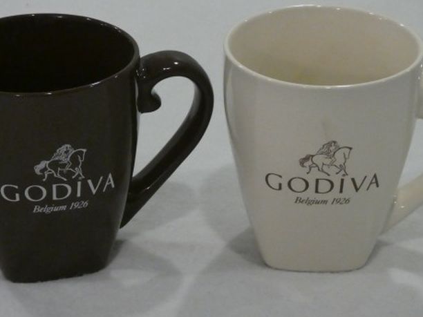 Godiva Large Coffee Mug Set