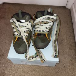 Lanvin Curb