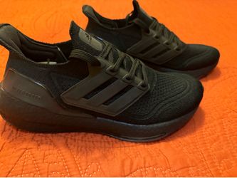 Adidas Ultraboost Mens Size 7. Brand New