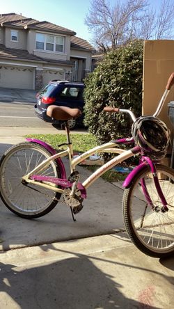 LAGOLA  Bike Aluminum Frame Very Good Condition. The Hate Is Include.