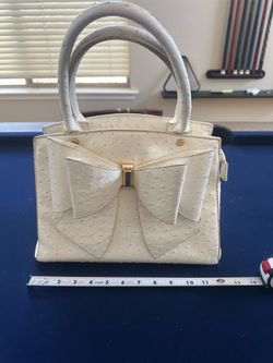 ADORABLE Fashion Bag Purse Cream Croccodile texture with bow and gold tone accents Grossi 12"x9"