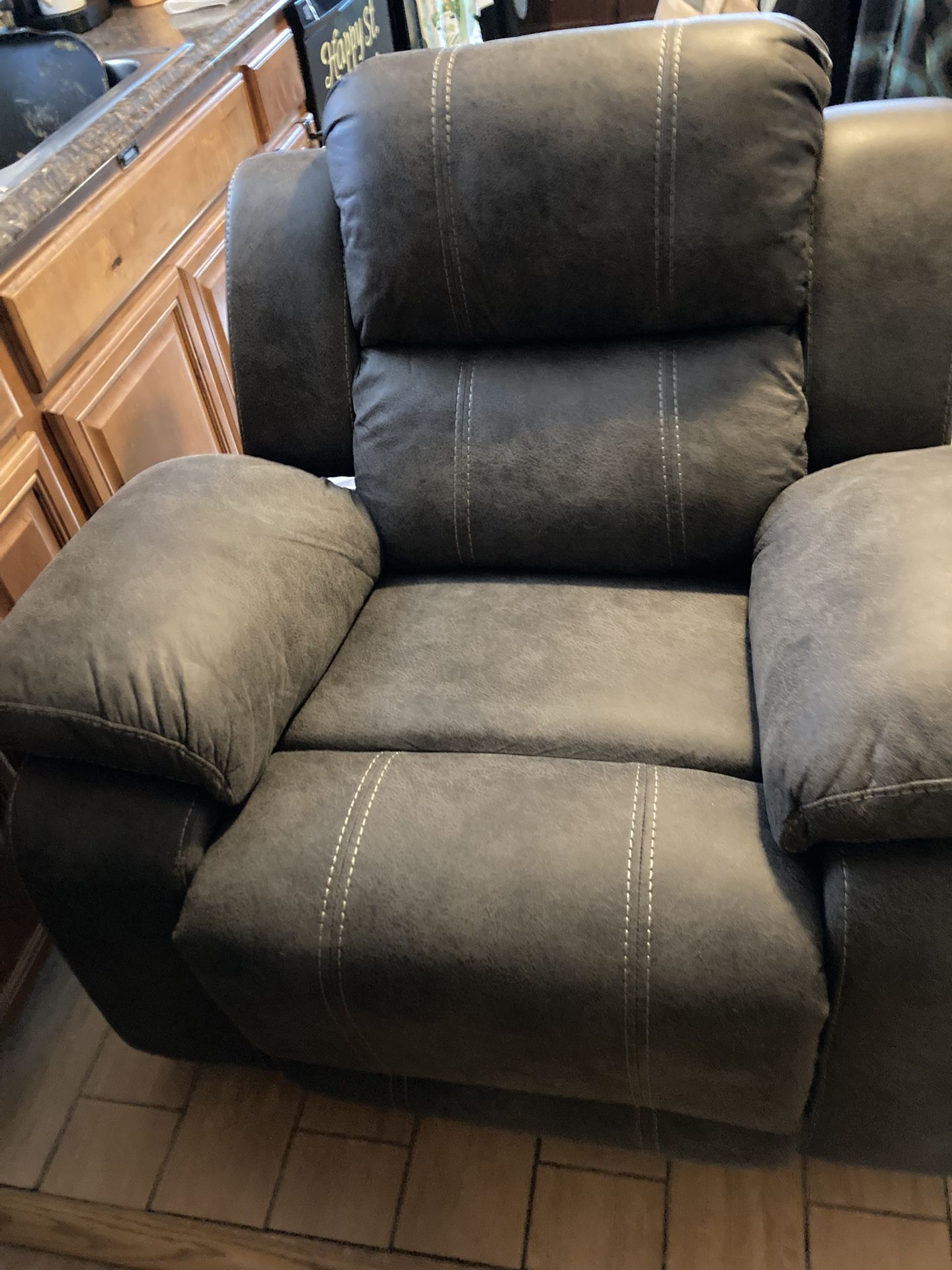 Recliner Raymour Flanigan
