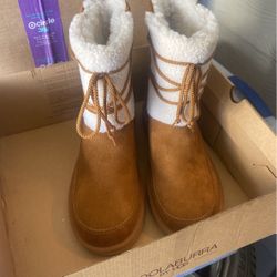 KOOLABURRA BY UGG Boots