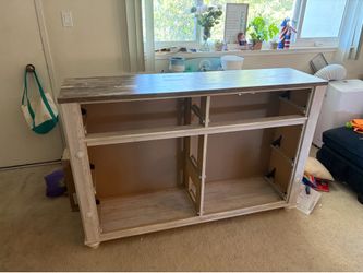 Very Nice Dresser: Ashley Home Goods Willoughton