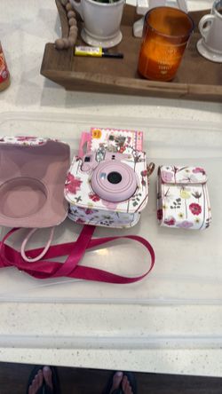 Polaroid mini camera